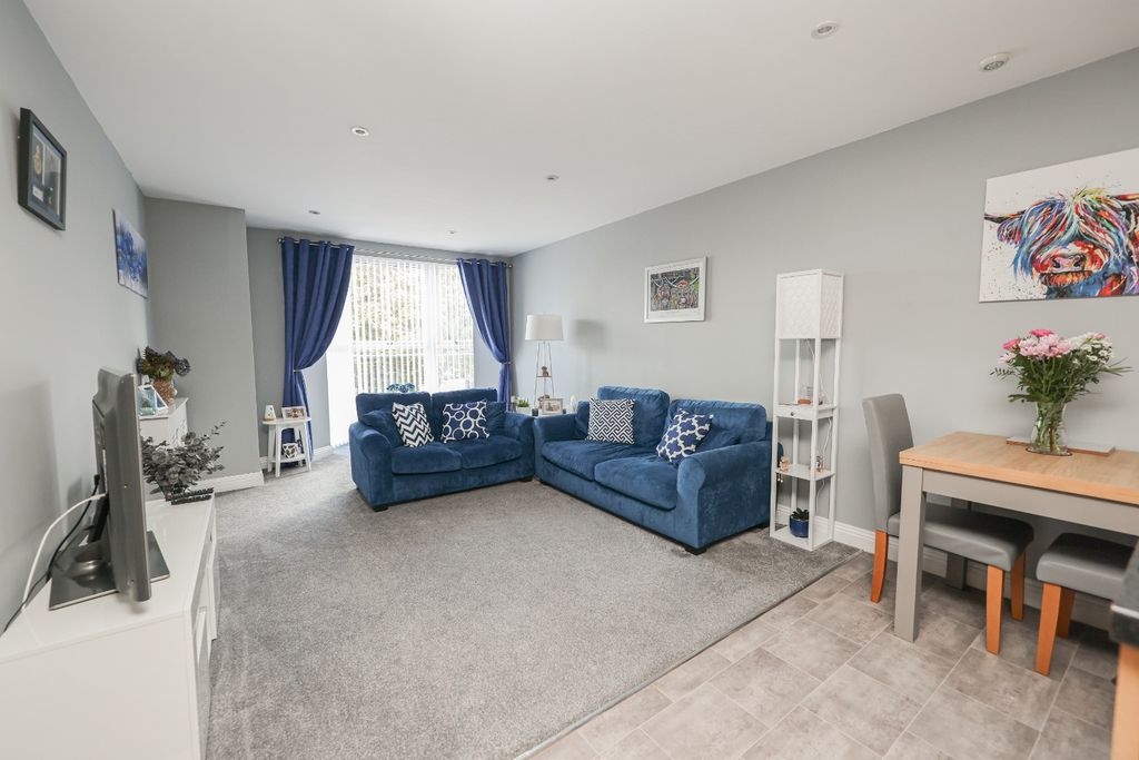 Property photo 3 of 15 4506762