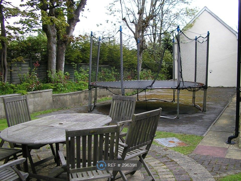 Property photo 2 of 19 Garden