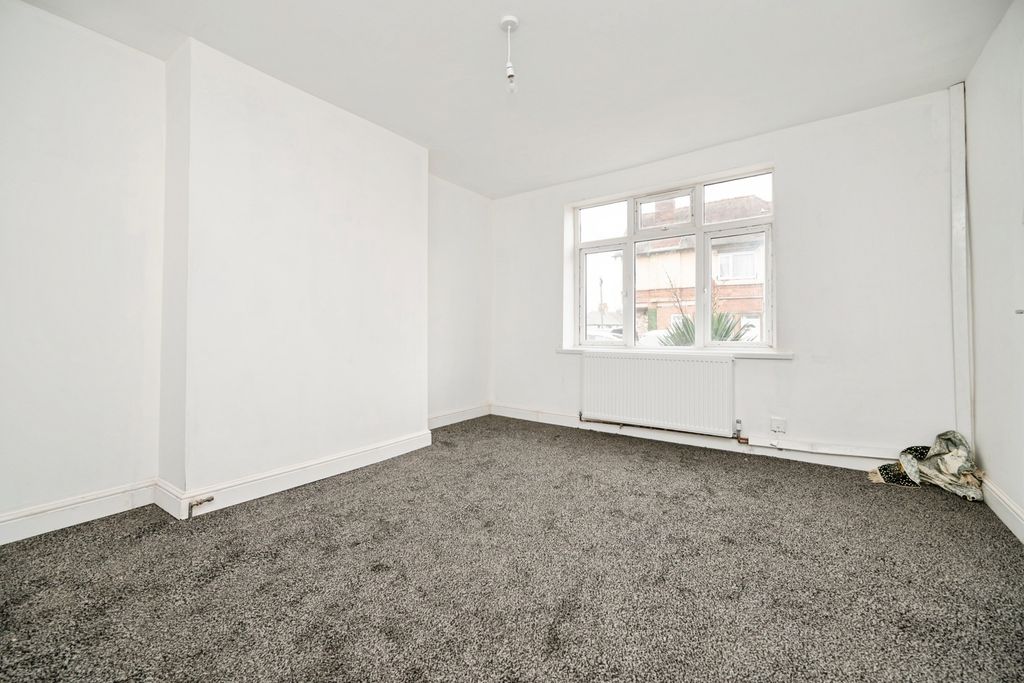 Property photo 2 of 21 Pbox-Img.Jpg