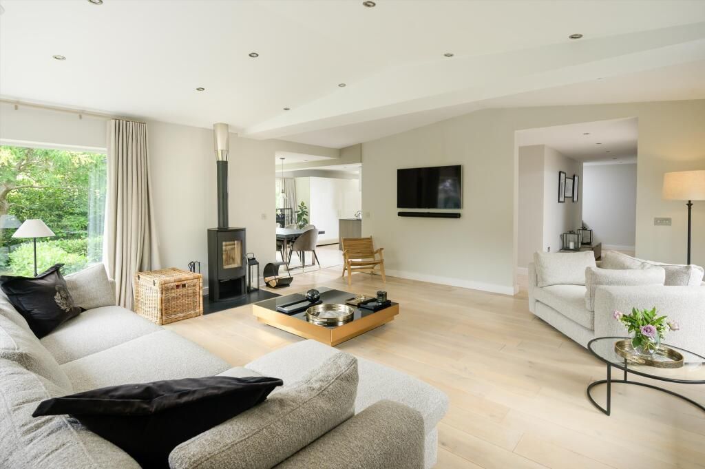 Property photo 2 of 26 Image