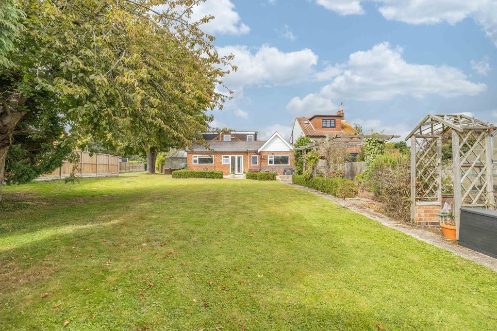 Property photo 2 of 27 Picture 2