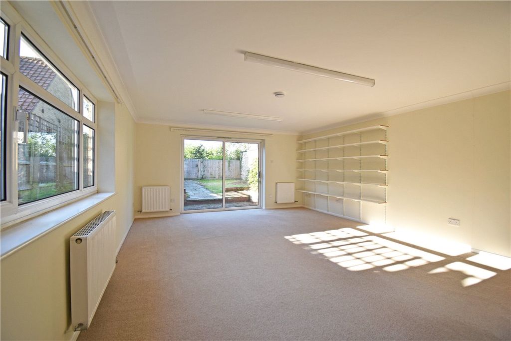 Property photo 2 of 16 Picture No. 06