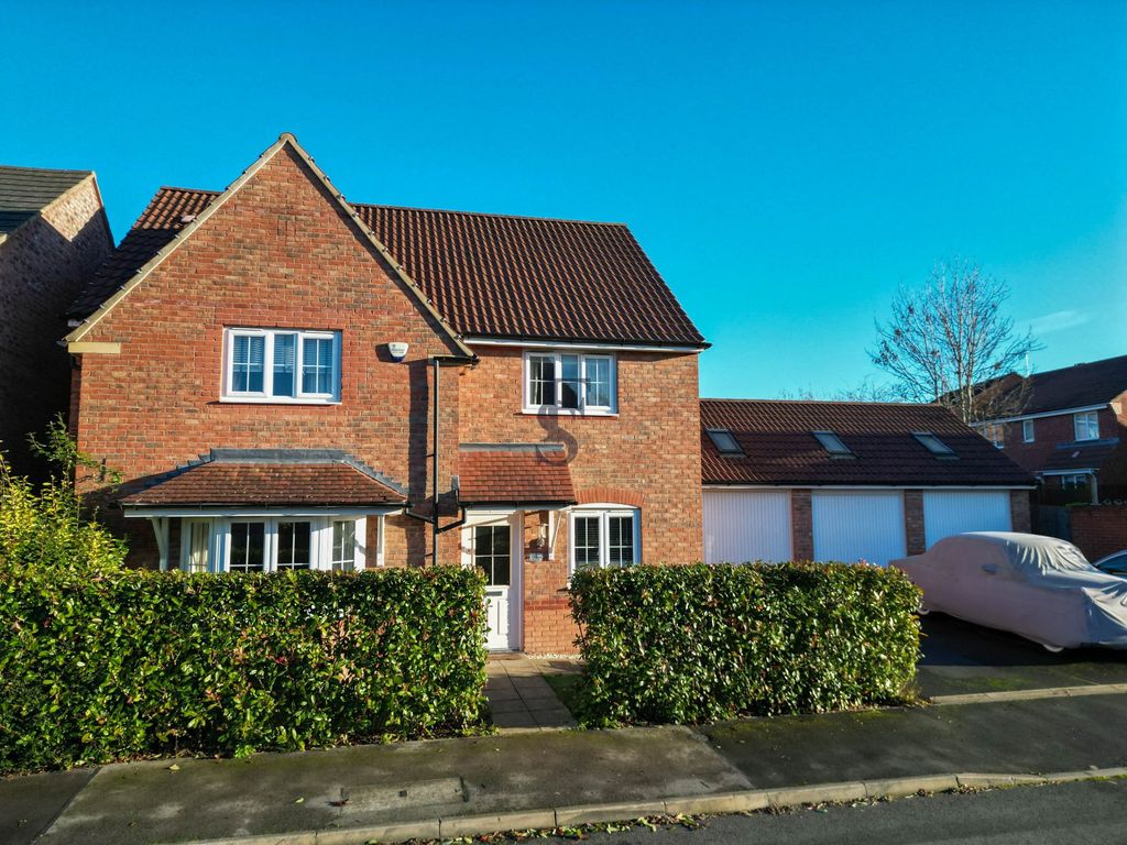 Property photo 1 of 21