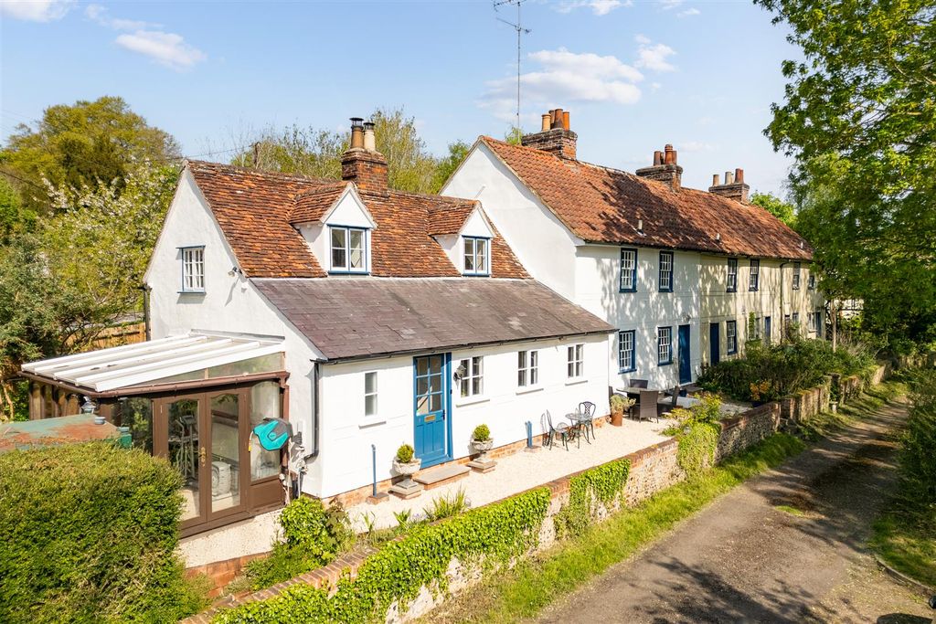 Property photo 1 of 24 7 Silver Row-1.Jpg