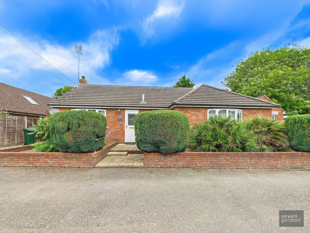 Property photo 1 of 12