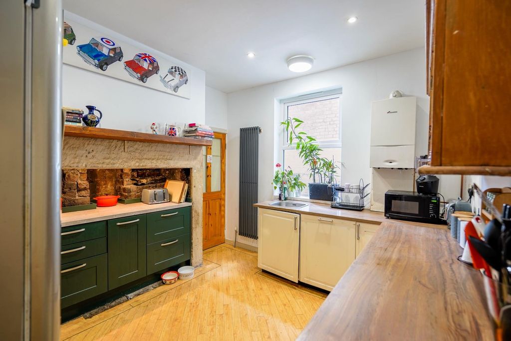 Additional image 4 of 2 bed flat for salePercy Park, Tynemouth NE30