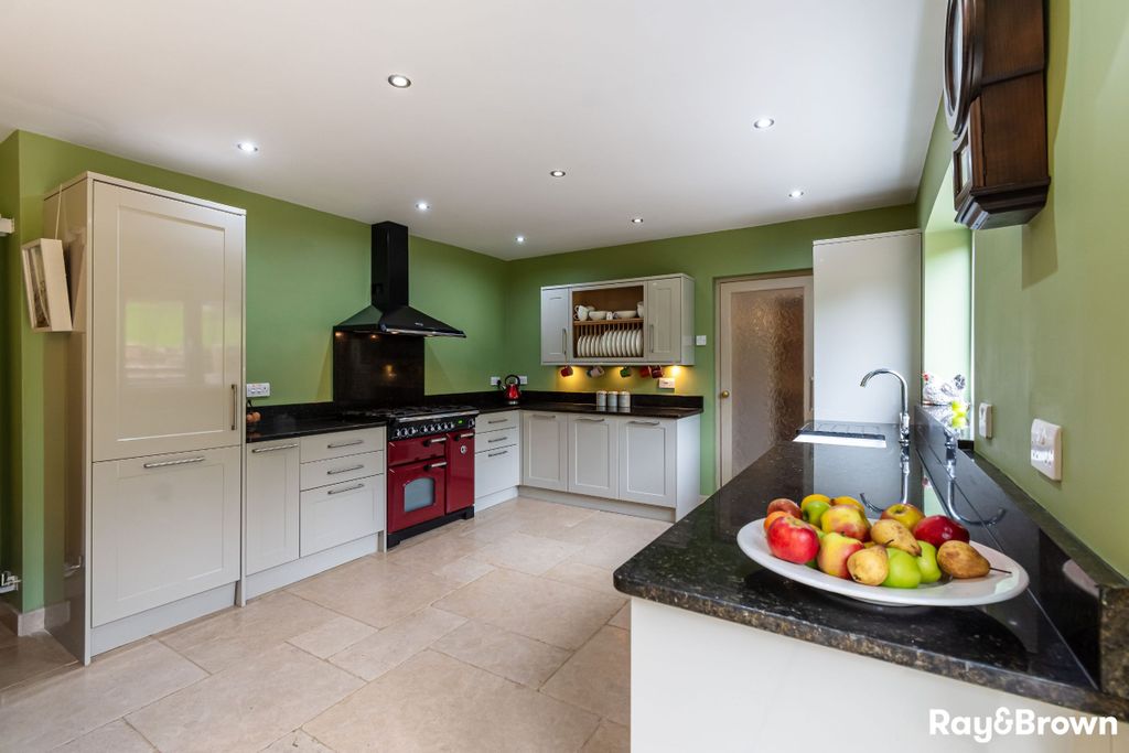 Additional image 20 of 5 bed detached house for saleHeol Clyd, Caerphilly CF83
