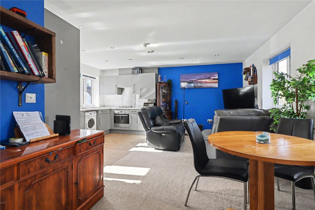 Property photo 3 of 8 Open Plan Living