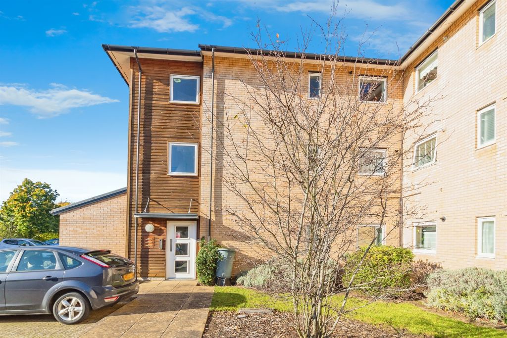 Property photo 1 of 16