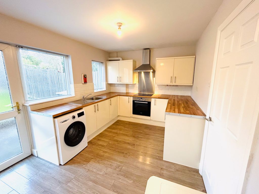 Property photo 3 of 8 Img_8645