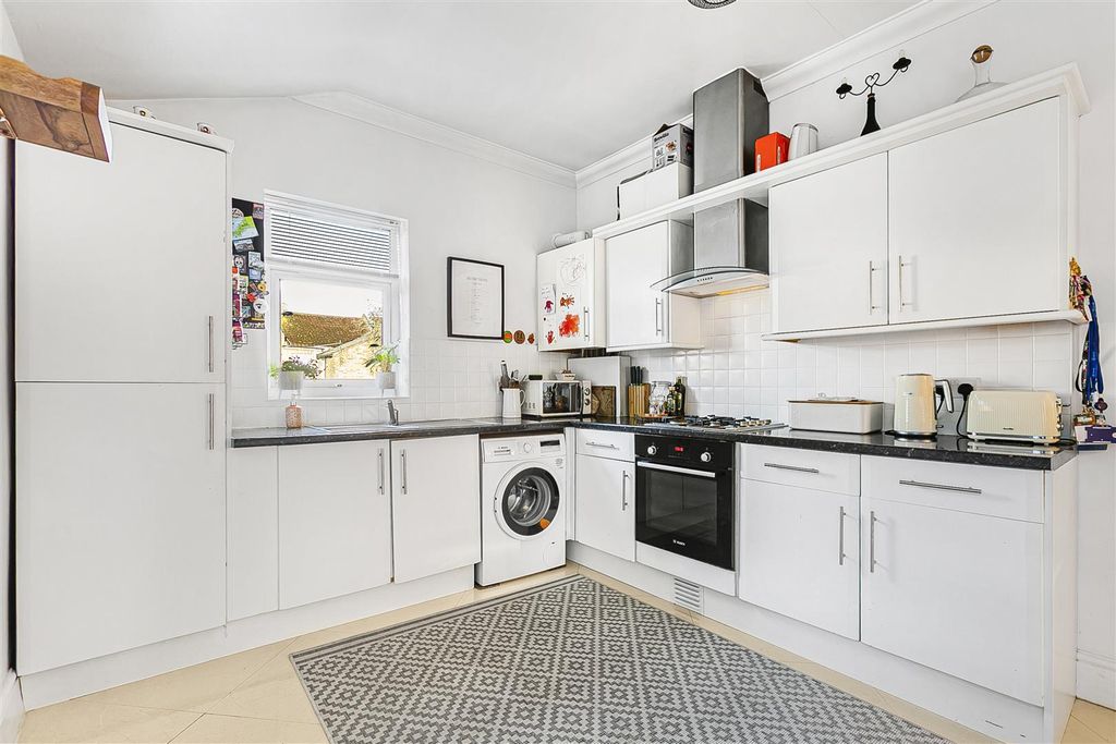 Property photo 3 of 27 3