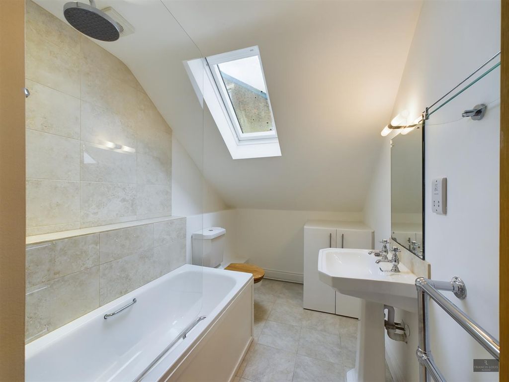 Property photo 3 of 5 Cam02887G0-Pr0074-Still002.Jpg