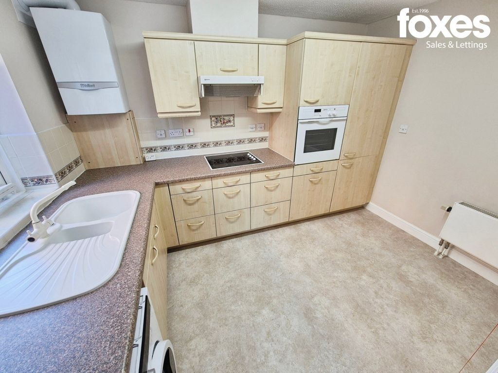 Property photo 3 of 16 4957782