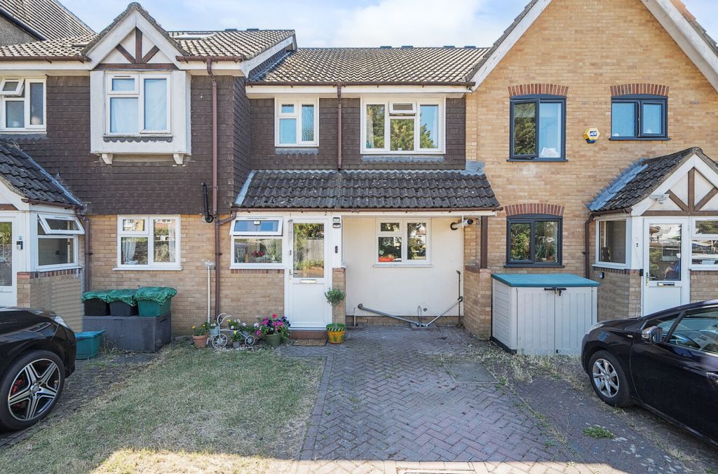 Property photo 1 of 18 1318340-17-687153...