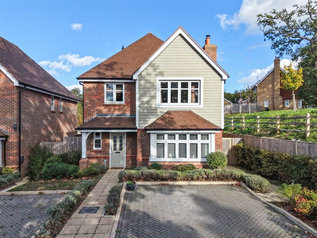 Property photo 1 of 17 External