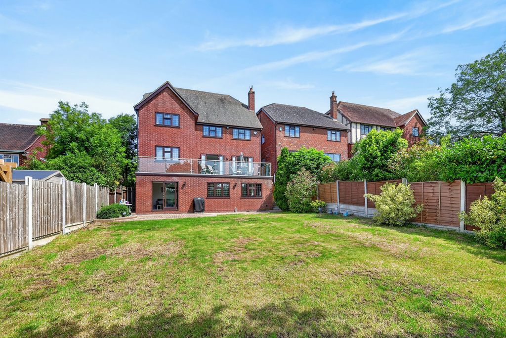 Property photo 2 of 34