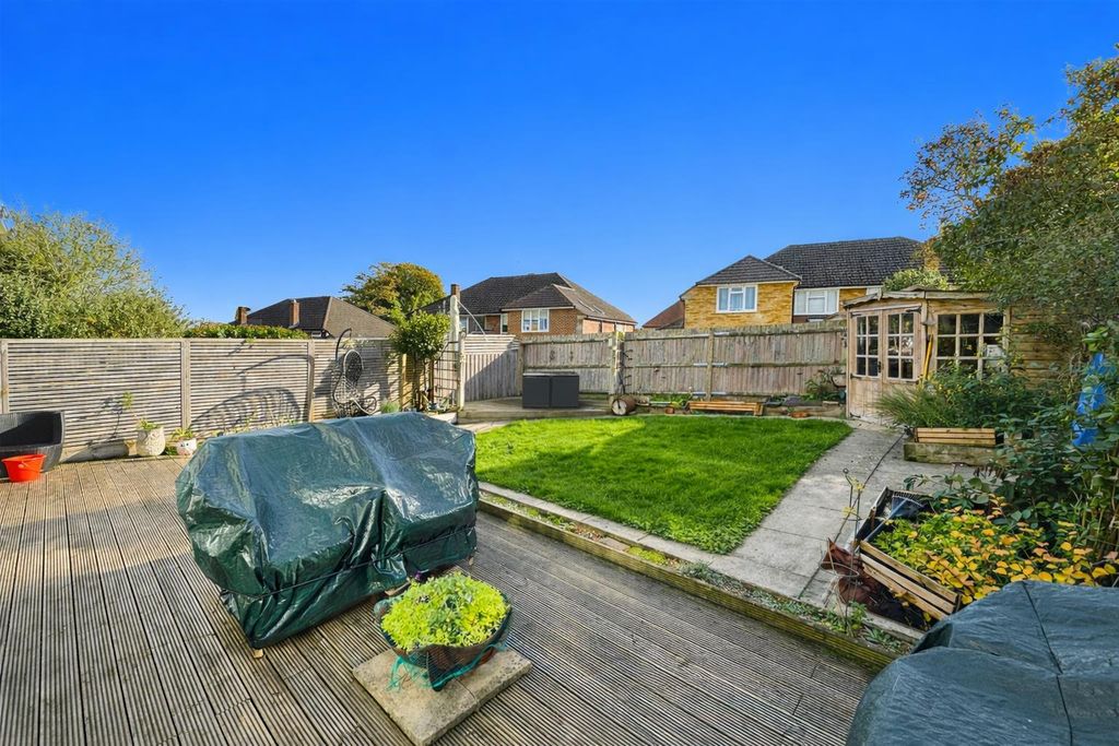 Property photo 3 of 21 18.Png