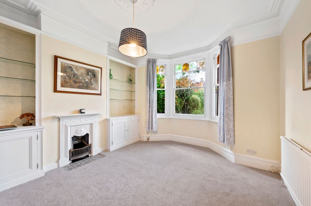 Property photo 3 of 15 Picture No. 12