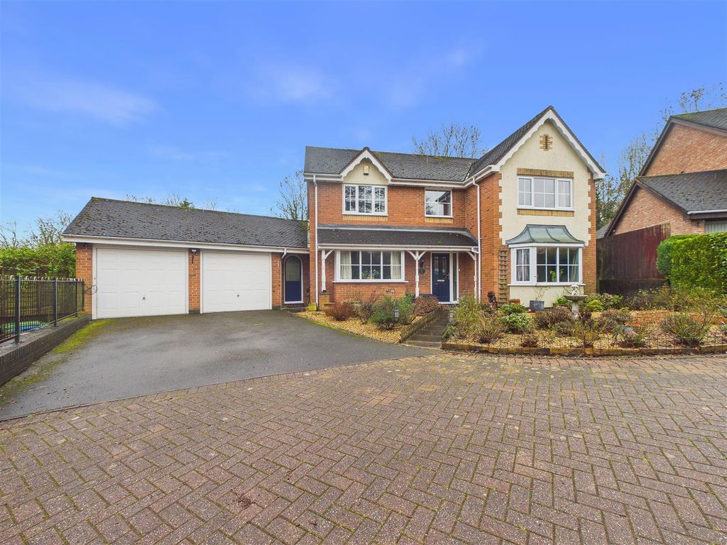 Property photo 1 of 29 Cam01407G0-Pr0111-Still030.Jpg