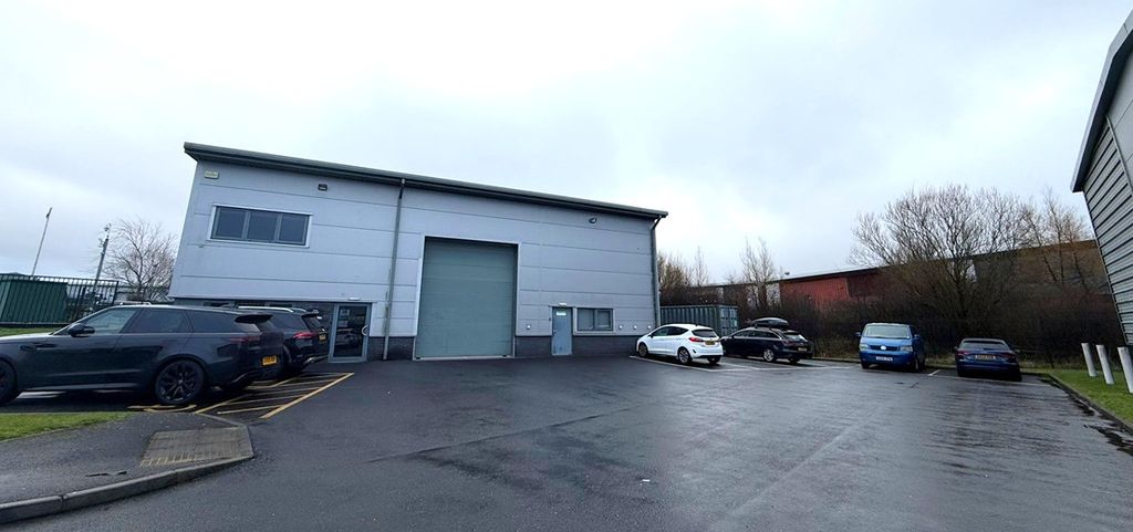 Property photo 1 of 6