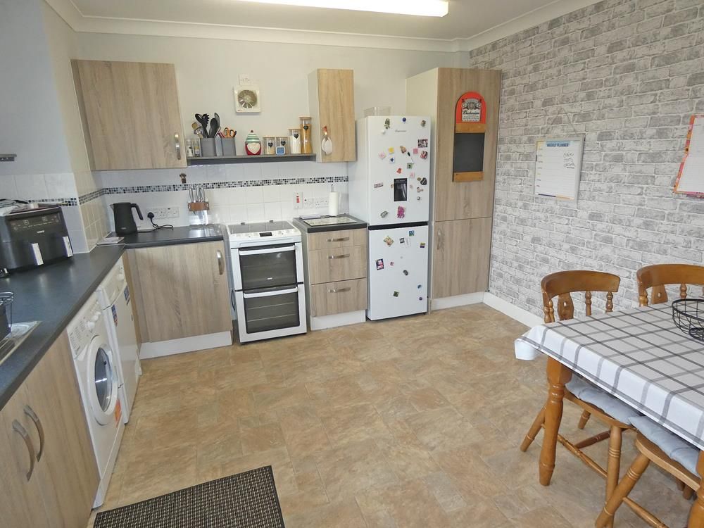 Property photo 3 of 34 17Ockitchendiningroom2.Jpg