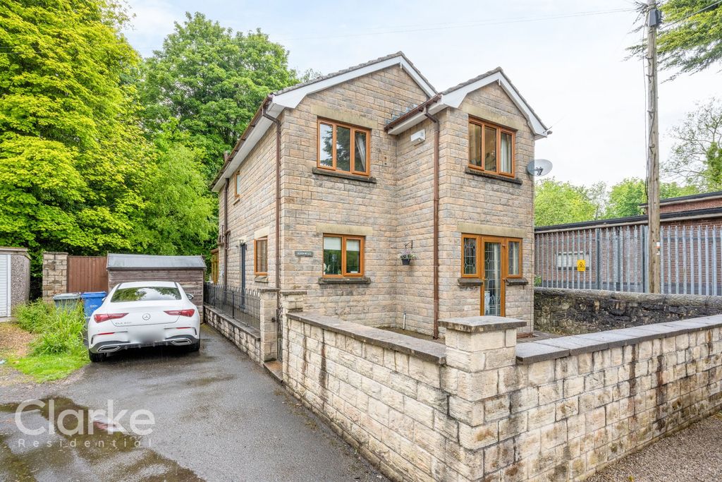 Property photo 1 of 26