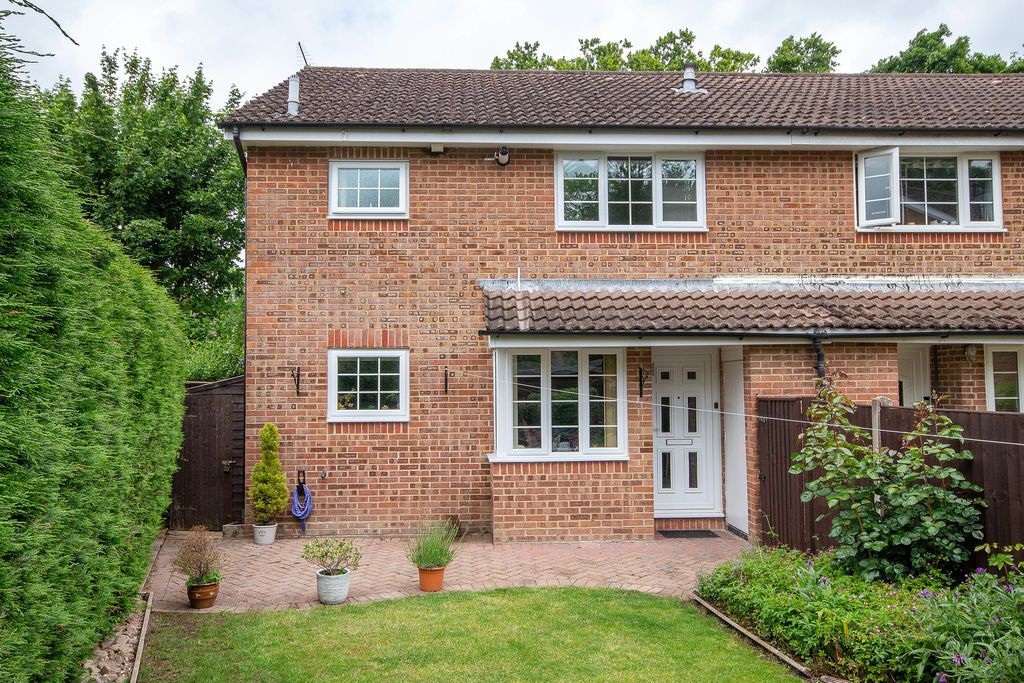 Property photo 1 of 10 External