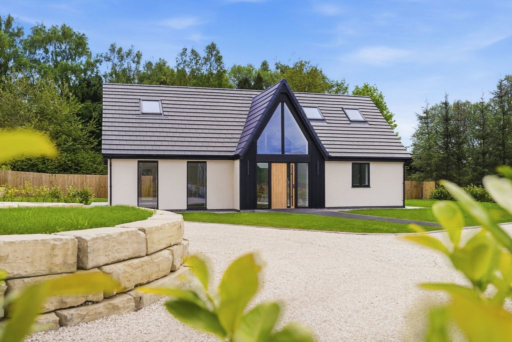 Property photo 1 of 66