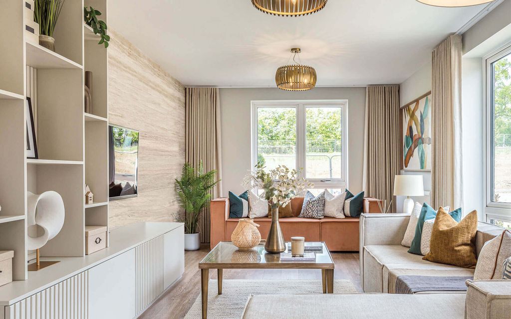 Property photo 2 of 12