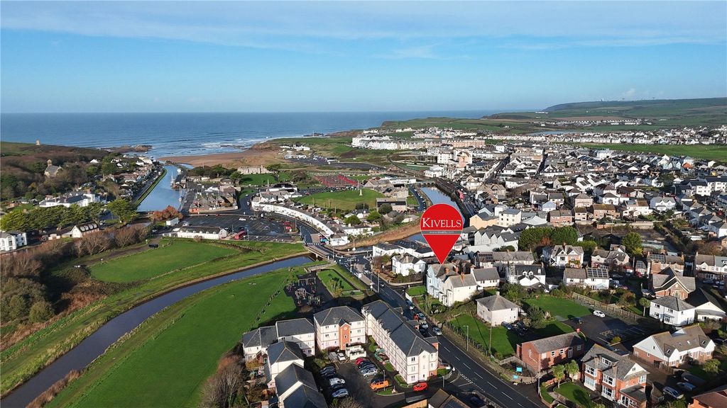 Property photo 2 of 11 Picture No. 02