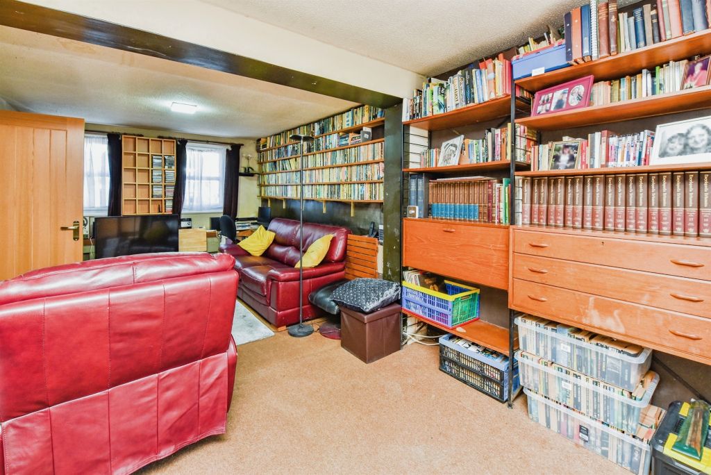 Property photo 3 of 14