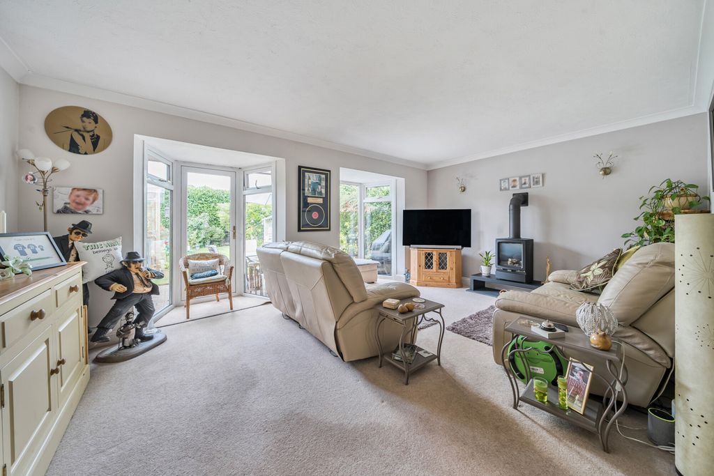Property photo 2 of 17 1343217-12-68A749...