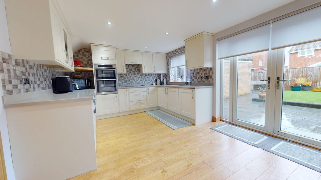 Property photo 1 of 26 4851681
