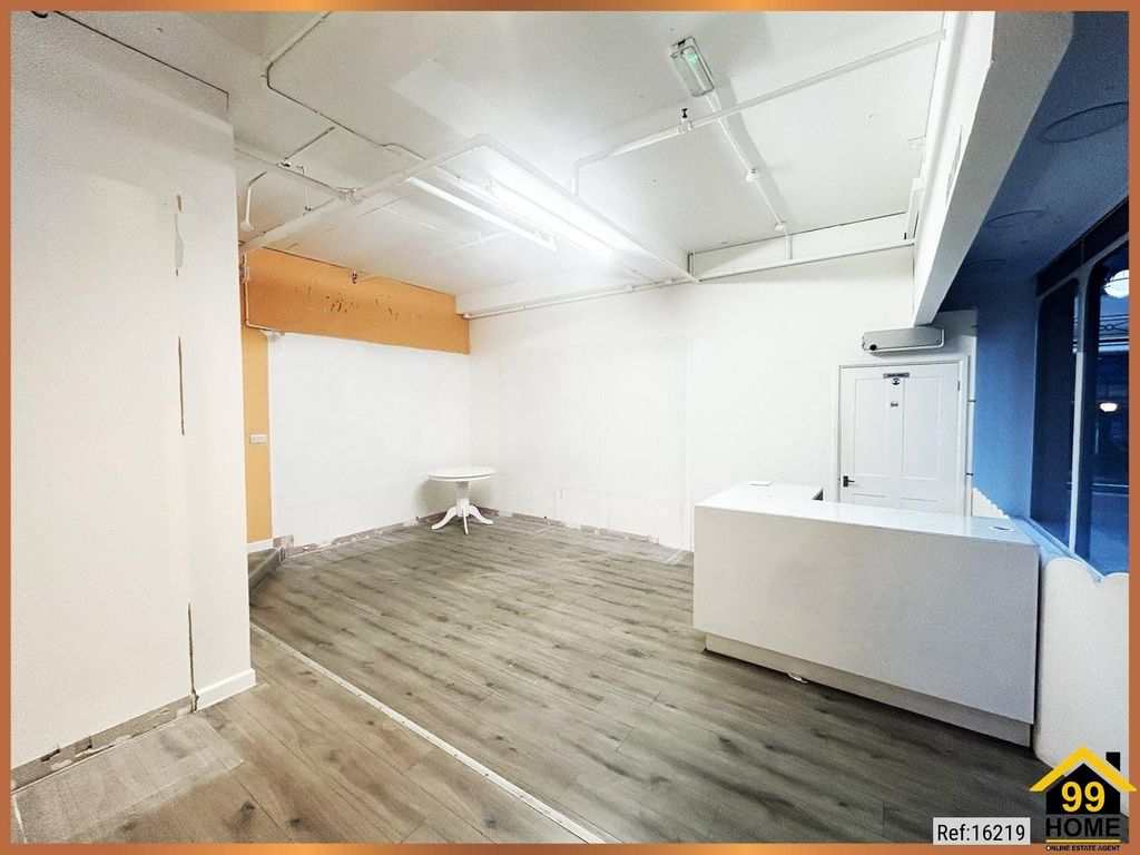 Property photo 1 of 5 Photo 0