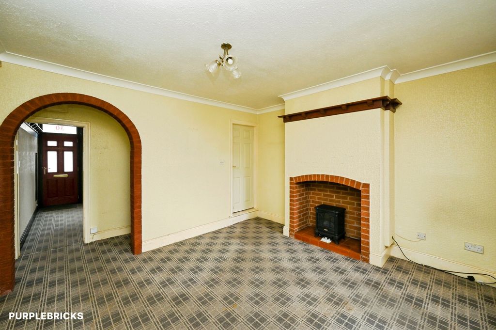 Property photo 3 of 21