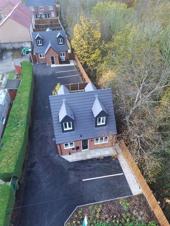 Property photo 2 of 20 Aerial