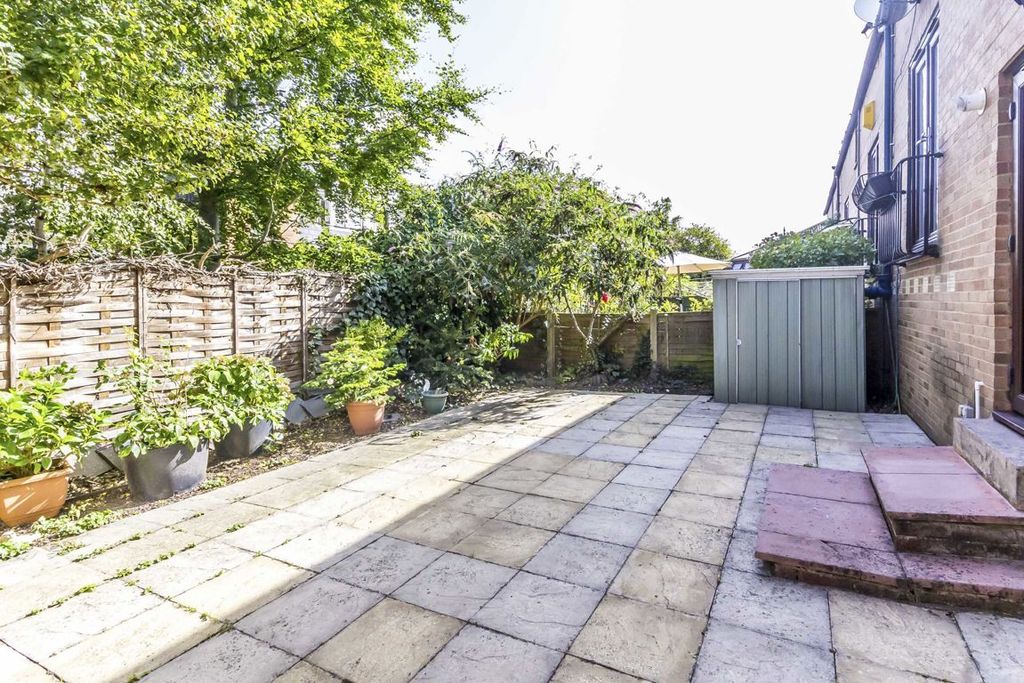 Property photo 2 of 9