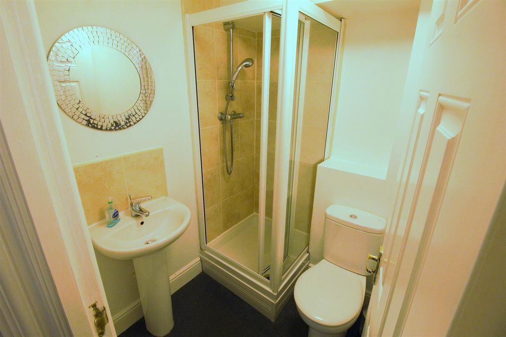 Property photo 3 of 5 Img_2405.Jpg