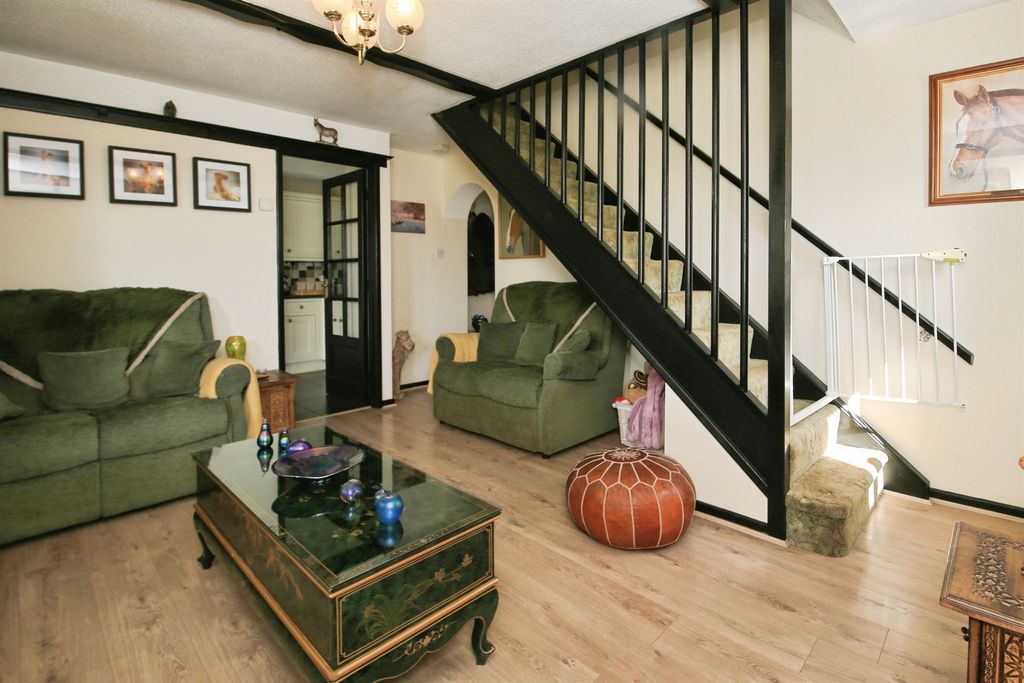 Property photo 3 of 18