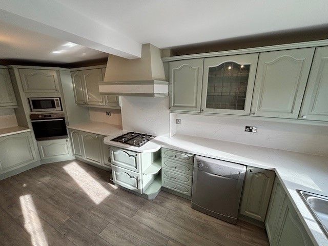 Property photo 2 of 11 Kitchen 1