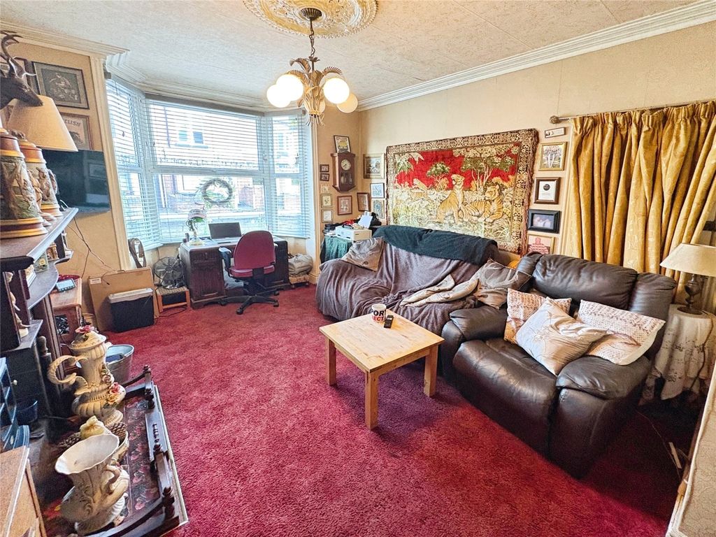 Property photo 2 of 35 Picture No. 02