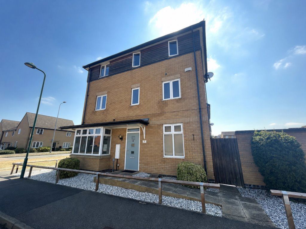 Property photo 1 of 35