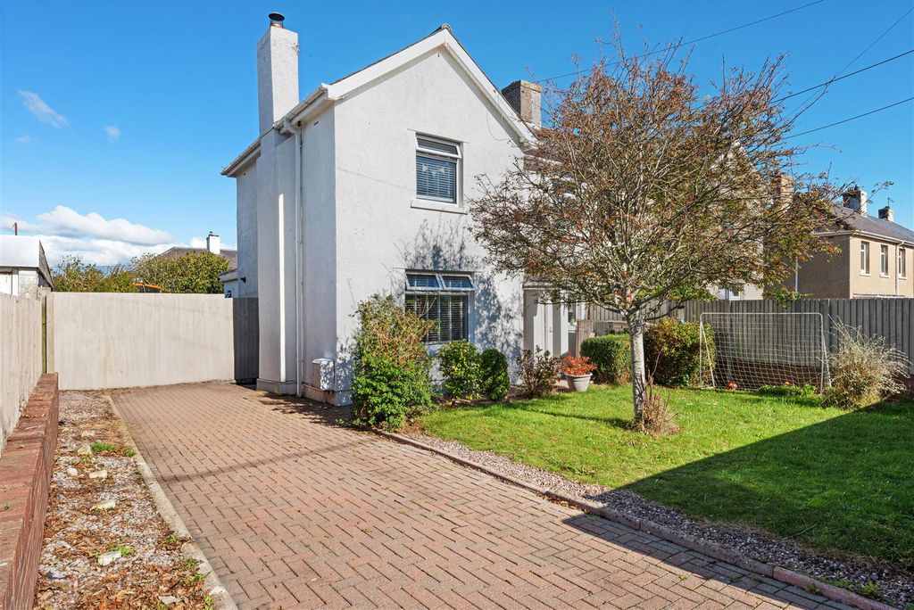 Property photo 1 of 21 External