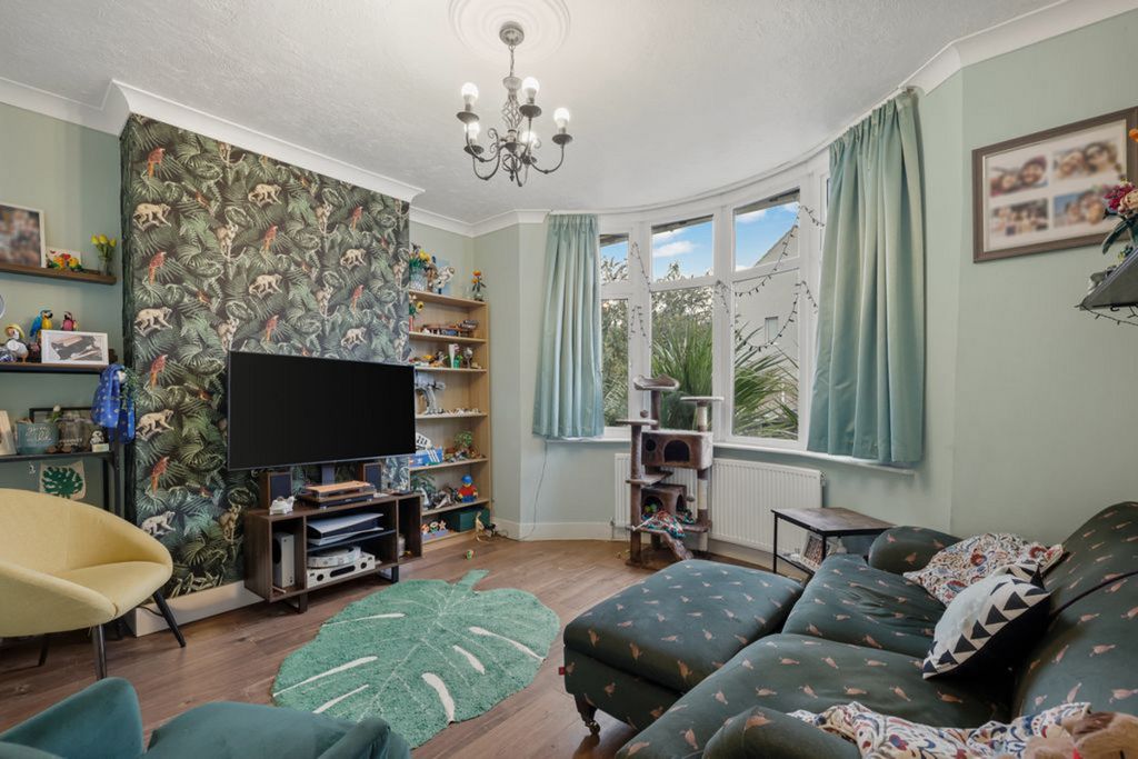 Property photo 2 of 13