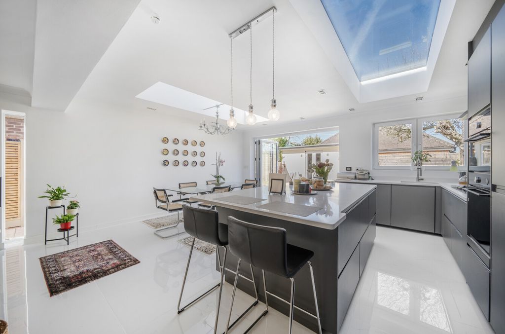 Property photo 2 of 26 Picture 2