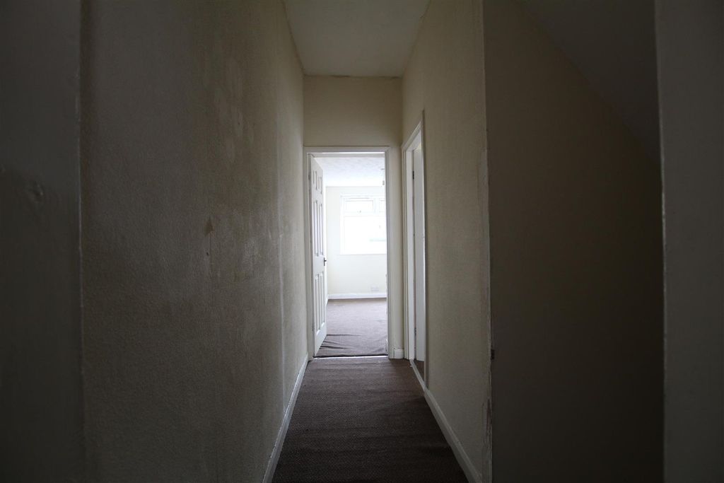 Property photo 3 of 8 Img_2788.Jpg