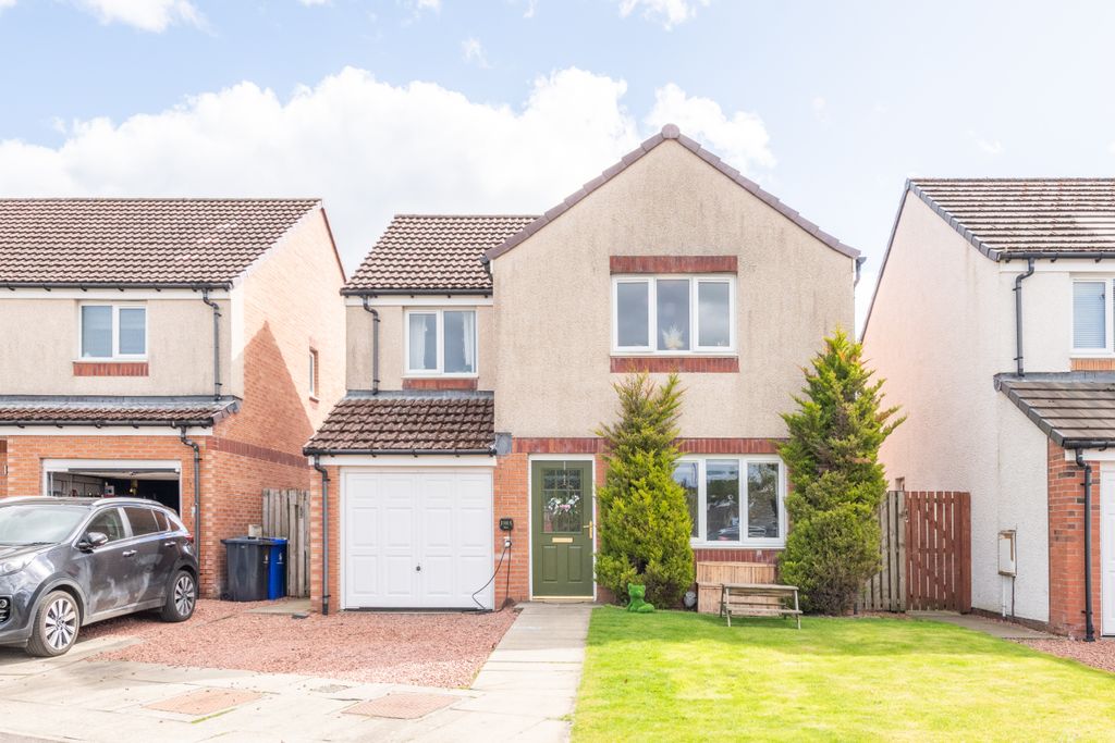 Property photo 1 of 53