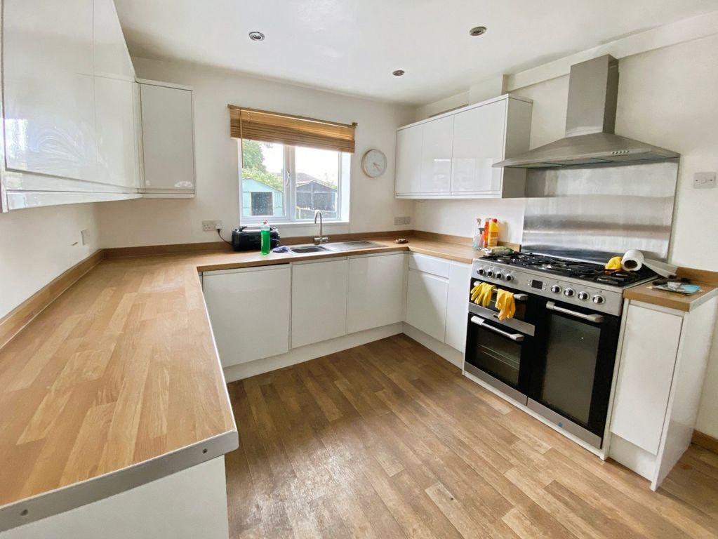 Property photo 2 of 14 Picture No. 08