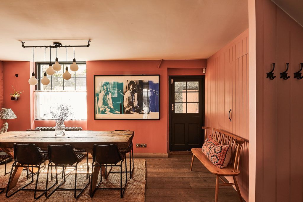 Property photo 3 of 54