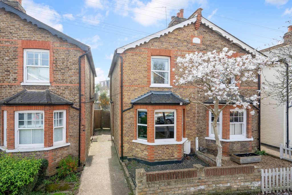 Property photo 1 of 10